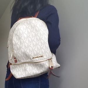 Michael Kors back pack purs